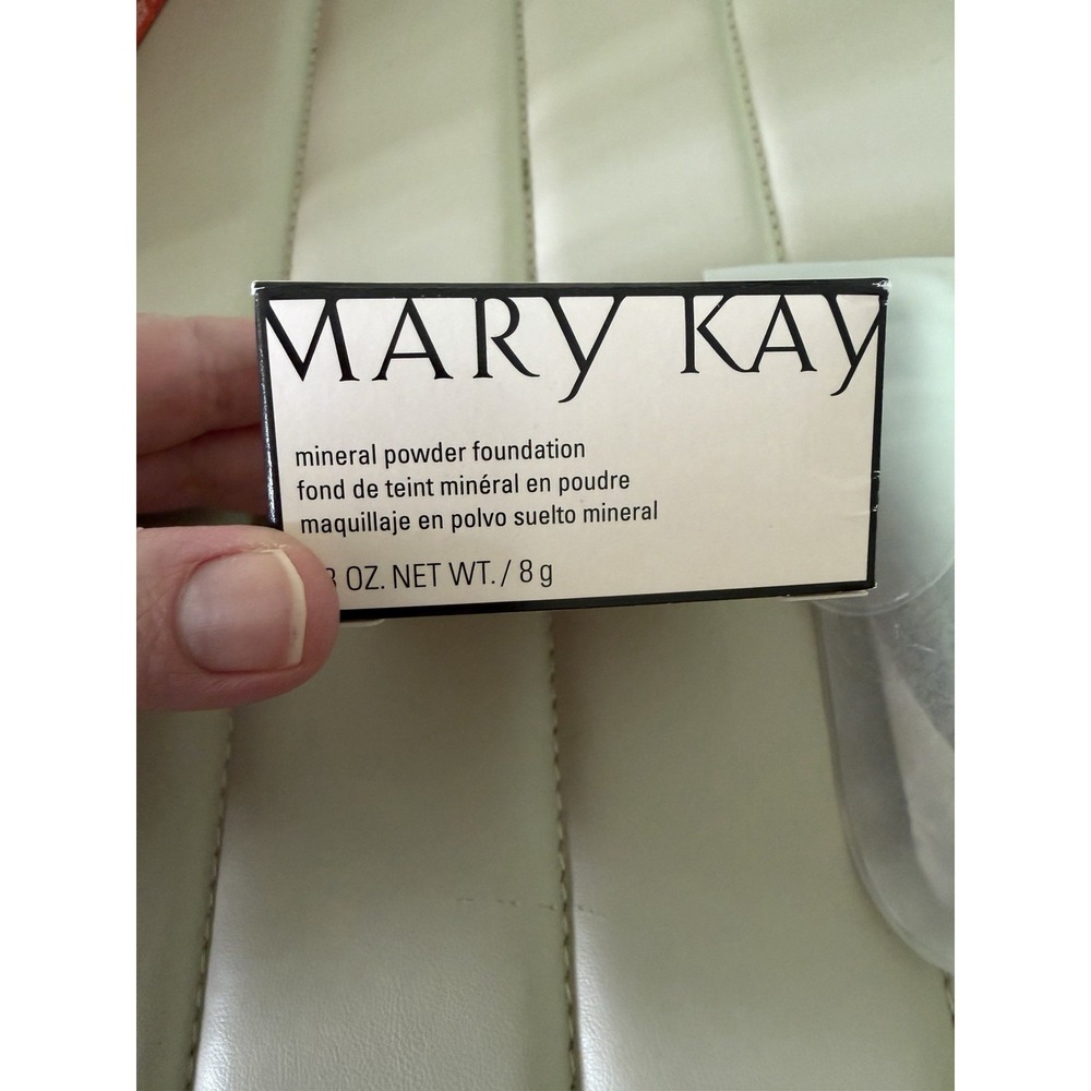 Mary Kay Mineral Powder Foundation Bronze 1 - Free Brush - New In Box